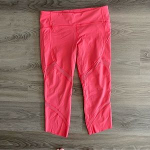 Super fun bright salmon cropped Lululemon pants with pockets